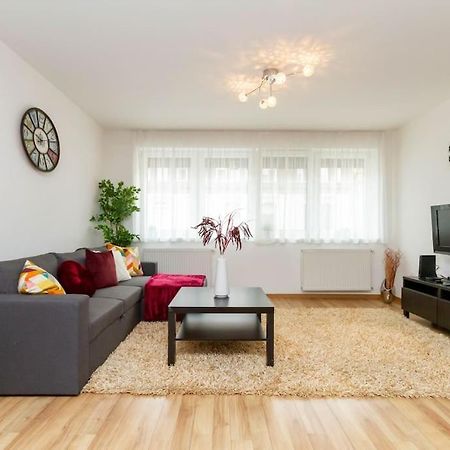 Appartamento Family Lux Lounge In Voeroesmarty Street By Nw Budapest Esterno foto