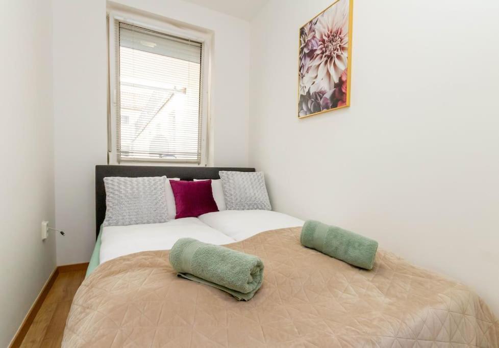 Appartamento Family Lux Lounge In Voeroesmarty Street By Nw Budapest Esterno foto